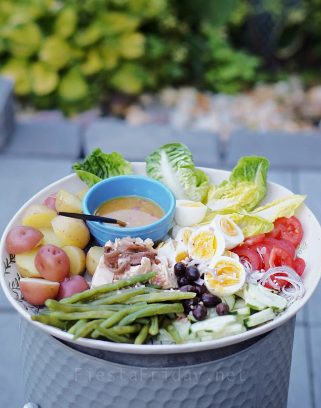 Nicoise Platter | FiestaFriday.net