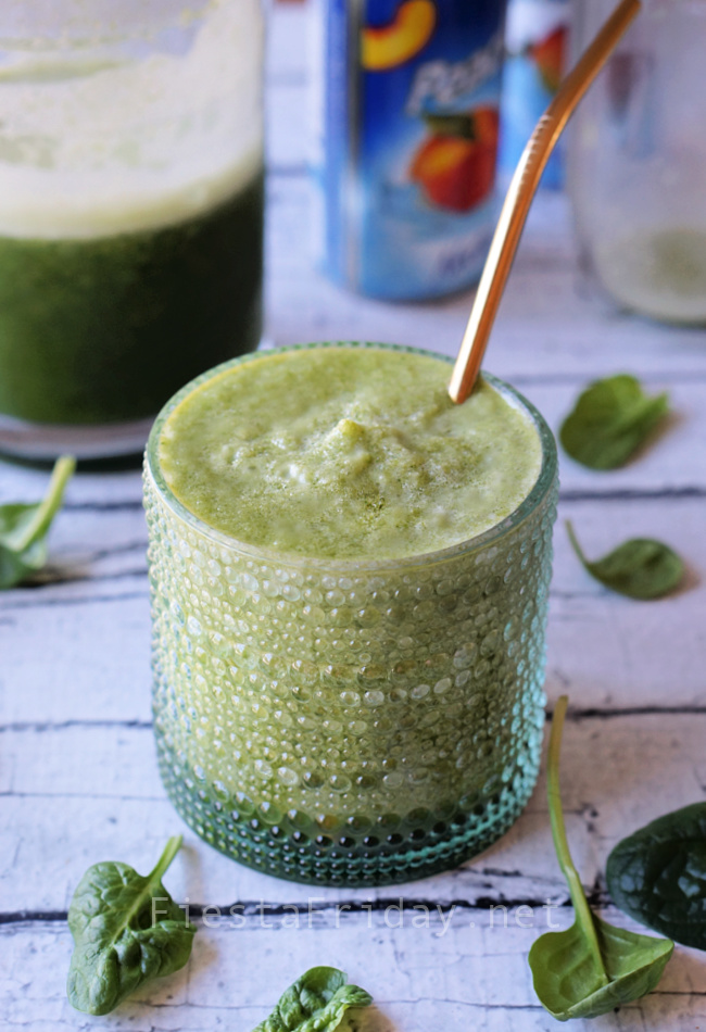 Green Passion Smoothie | FiestaFriday.net