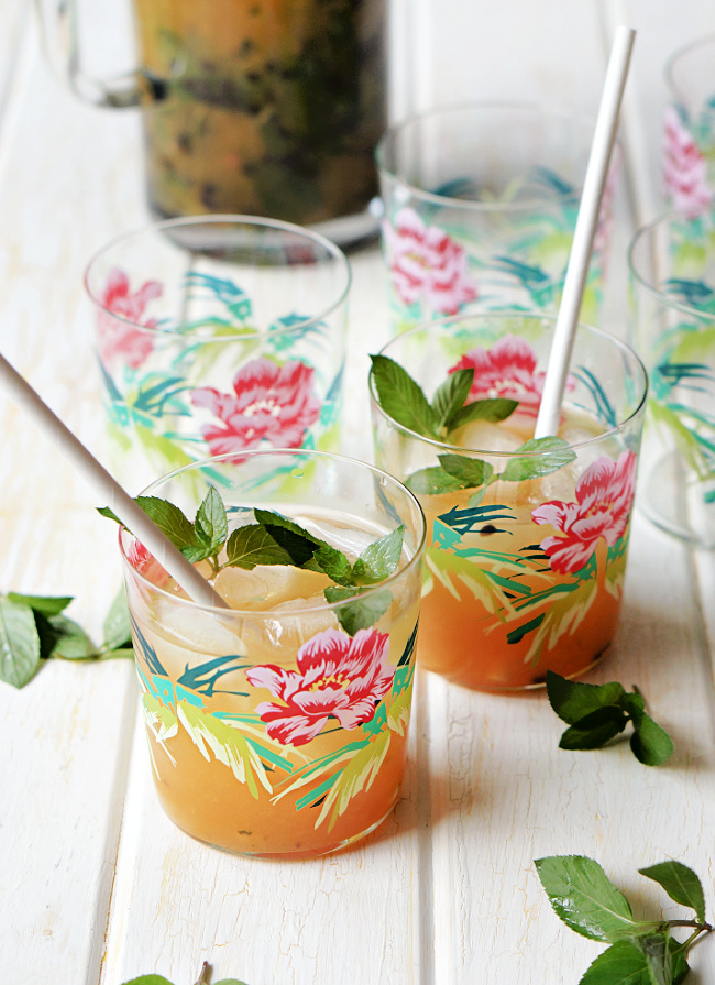 Passion Fruit Mojito | FiestaFriday.net