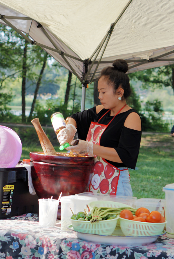 Papaya Salad Vendor @ Southeast Asian Market Philadelphia | FiestaFriday.net