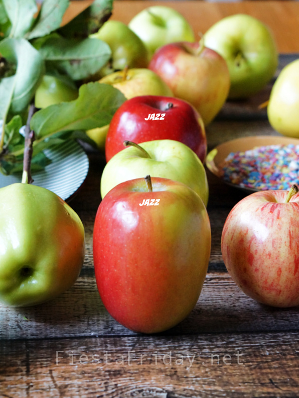 Jazz Apples | FiestaFriday.net