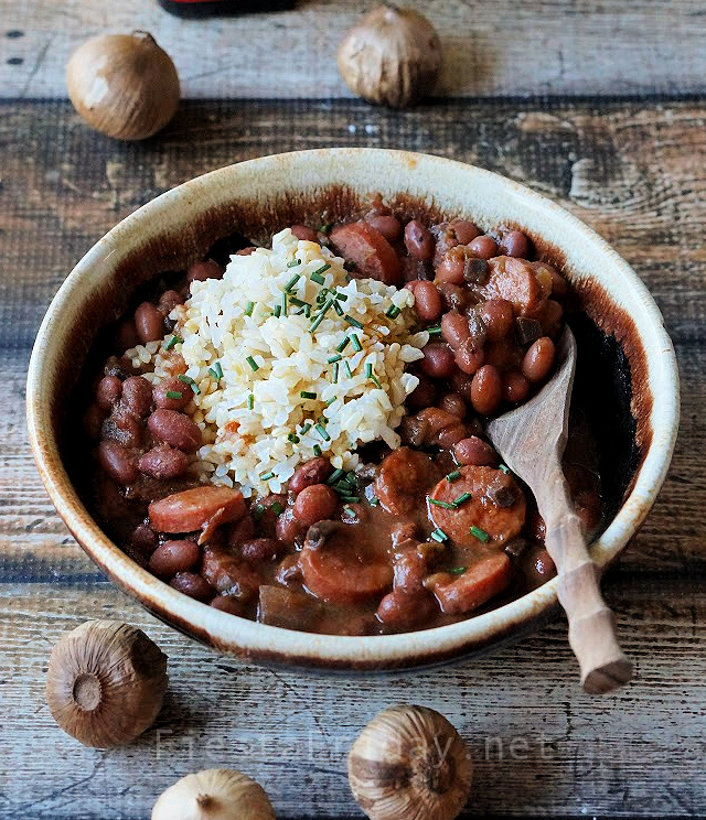 Black Garlic Red Rice and Beans | FiestaFriday.net