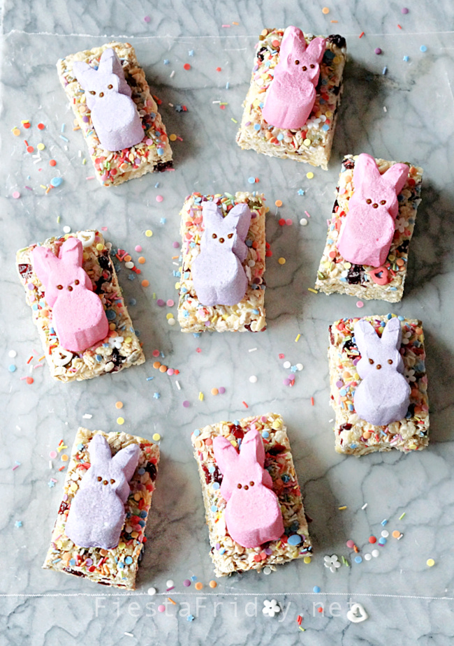 Easter Rice Krispie Treats Granola Bars | FiestaFriday.net