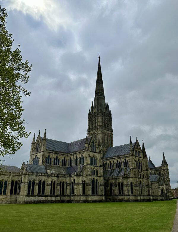 Salisbury Cathedral | FiestaFriday.net
