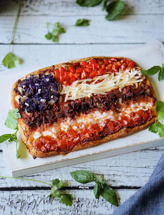 4th of July Pizza | FiestaFriday.net