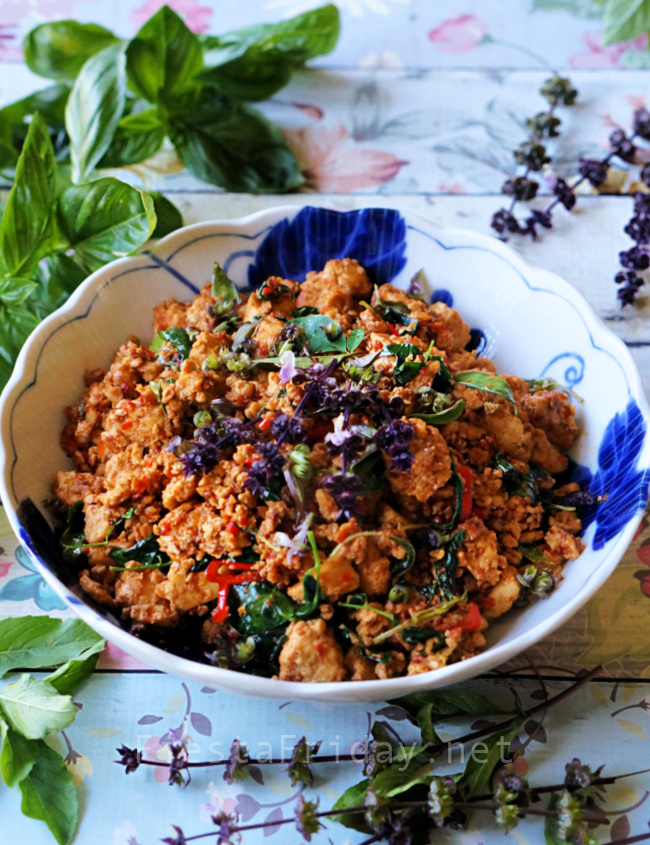 Vegan Tofu Pad Gaprao | FiestaFriday.net