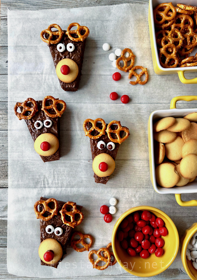 Rudolph Brownies | FiestaFriday.net